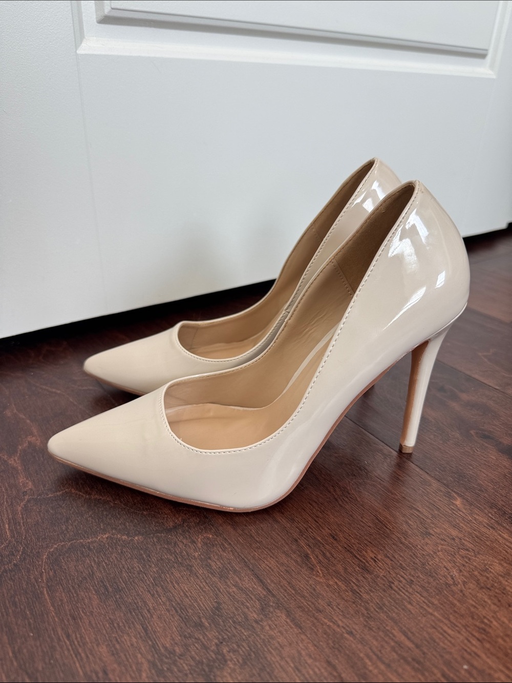 Steve Madden Nude Patent Stiletto Pumps Heels Beige Neutral Cream Altisha, sz 8